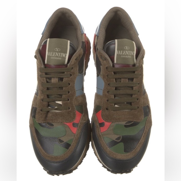 EUC Valentino suede sneakers - beautiful and comfortable - from TRR - with box - Picture 5 of 12